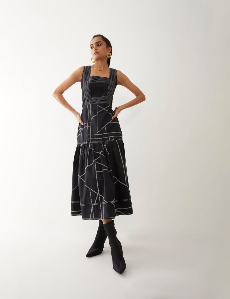 MAPLE DRESS - BLACK